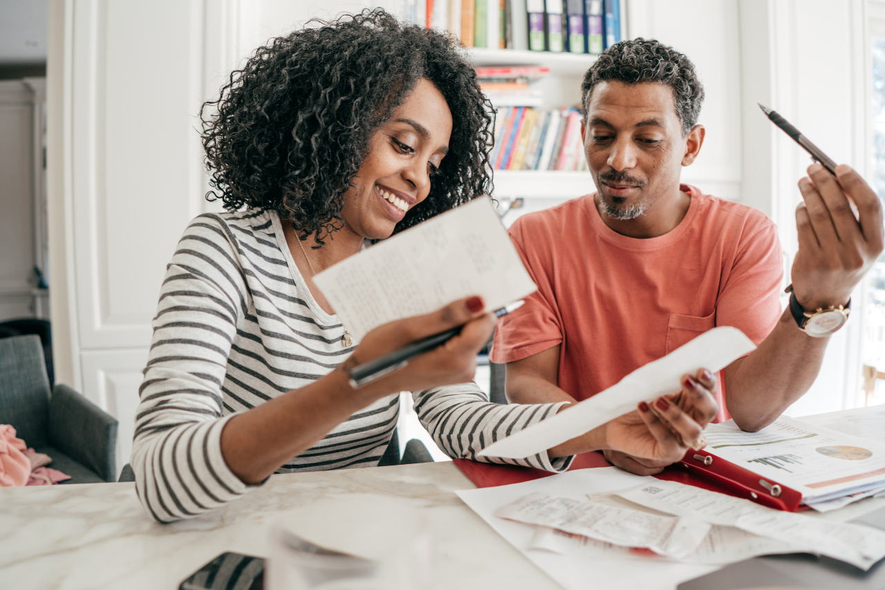 5 Tips To Navigate Financial Challenges In A Relationship