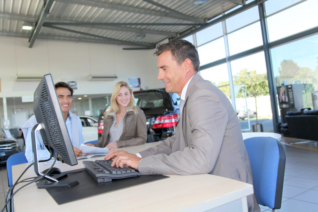 5 Ways Car Dealer Financing Can Save You Money