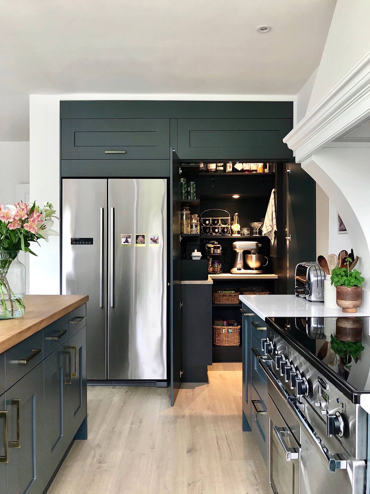 How To Design Your Kitchen Around An American Style Fridge Freezer